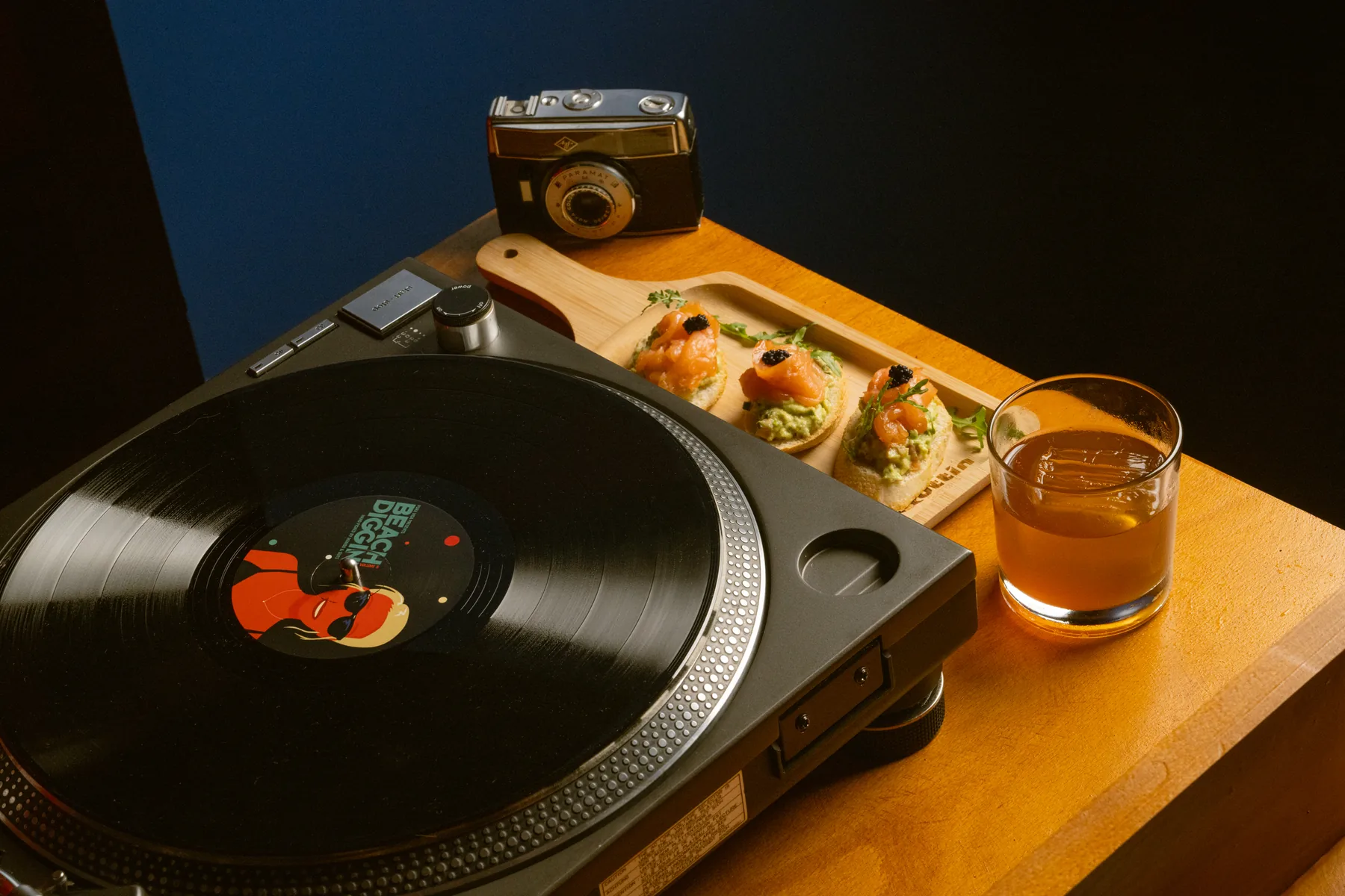 La Cale Listening Bar, vinyl and cocktails